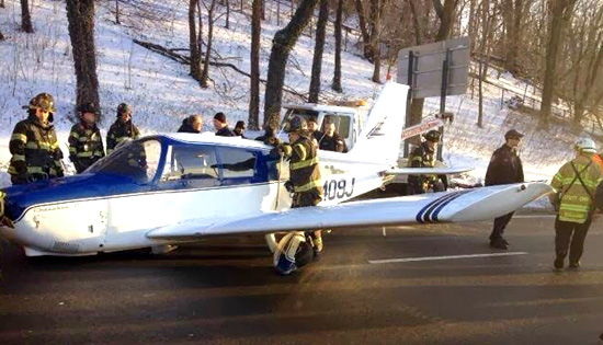 A small Piper plane made an emergency landing on the Cross Bronx Expressway Saturday afternoon/ NYC Fire Wire